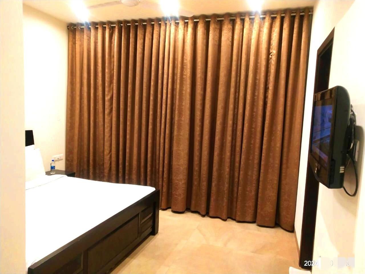 When In Gurgaon - Artemis Hospital 1 Min Walk, Fortis & Medanta 4 Mins Drive Zewnętrze zdjęcie
