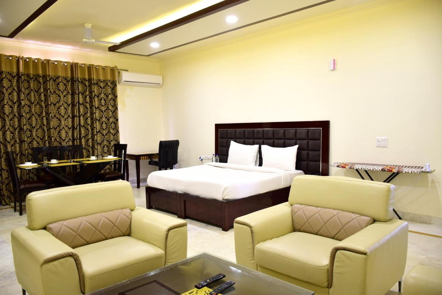 When In Gurgaon - Artemis Hospital 1 Min Walk, Fortis & Medanta 4 Mins Drive Zewnętrze zdjęcie