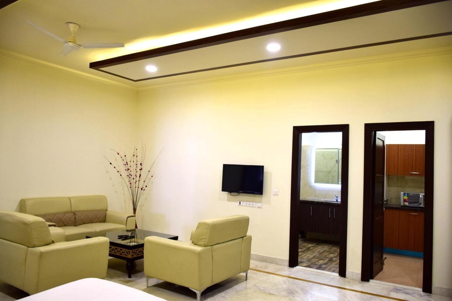 When In Gurgaon - Artemis Hospital 1 Min Walk, Fortis & Medanta 4 Mins Drive Zewnętrze zdjęcie