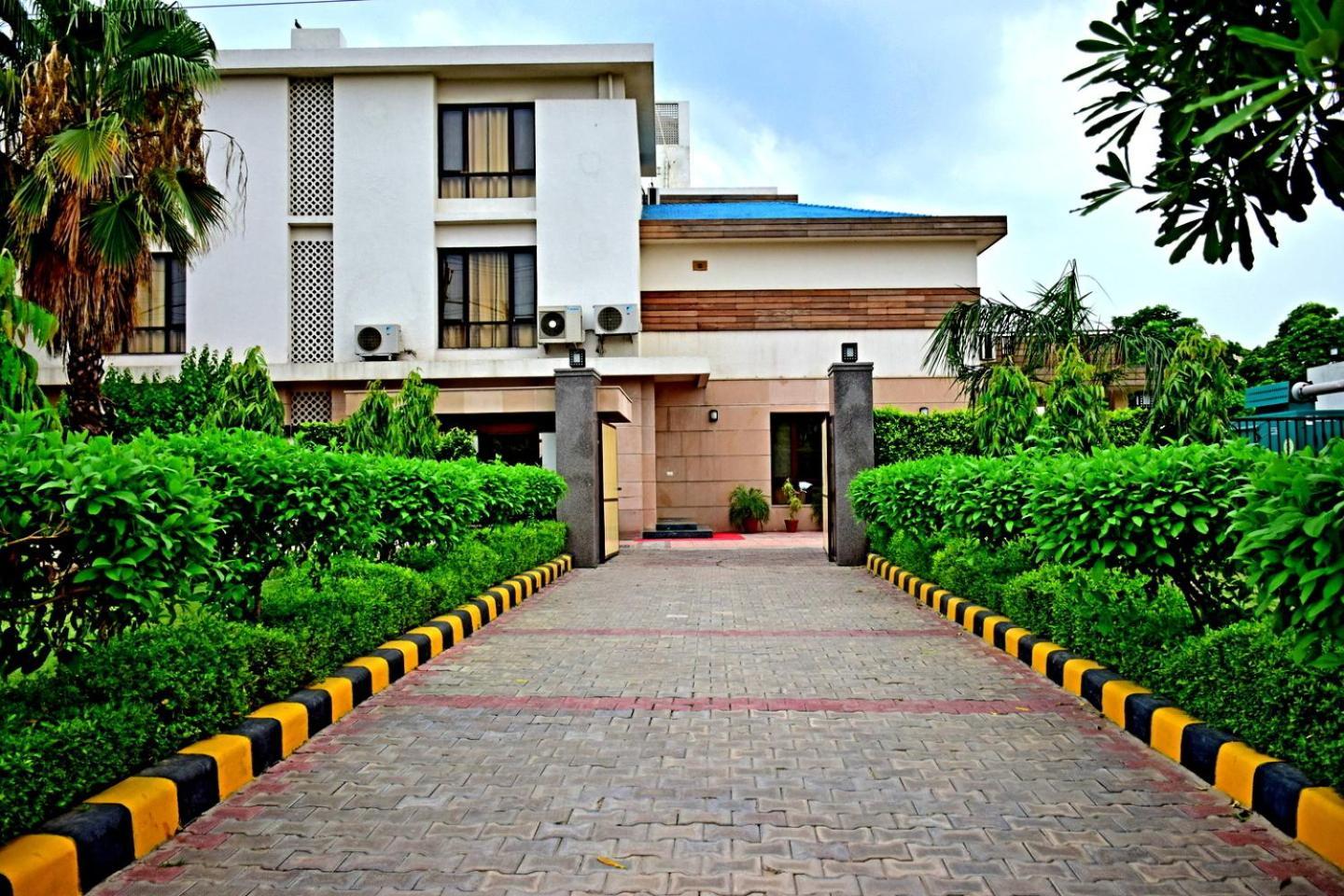 When In Gurgaon - Artemis Hospital 1 Min Walk, Fortis & Medanta 4 Mins Drive Zewnętrze zdjęcie