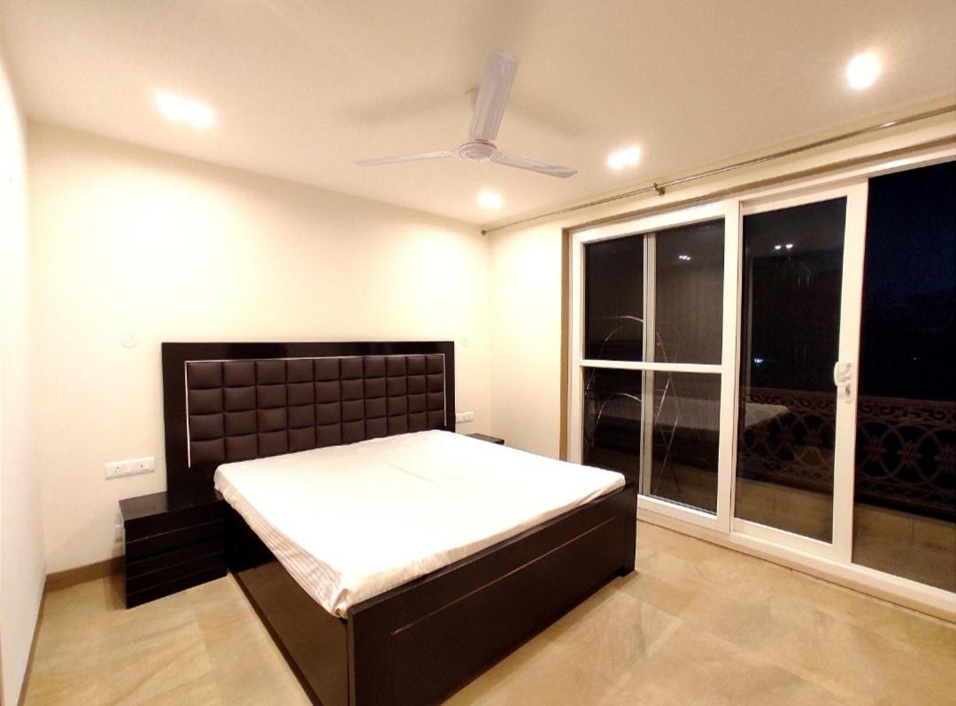 When In Gurgaon - Artemis Hospital 1 Min Walk, Fortis & Medanta 4 Mins Drive Zewnętrze zdjęcie
