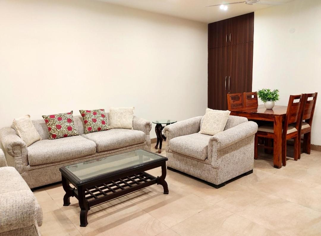 When In Gurgaon - Artemis Hospital 1 Min Walk, Fortis & Medanta 4 Mins Drive Zewnętrze zdjęcie