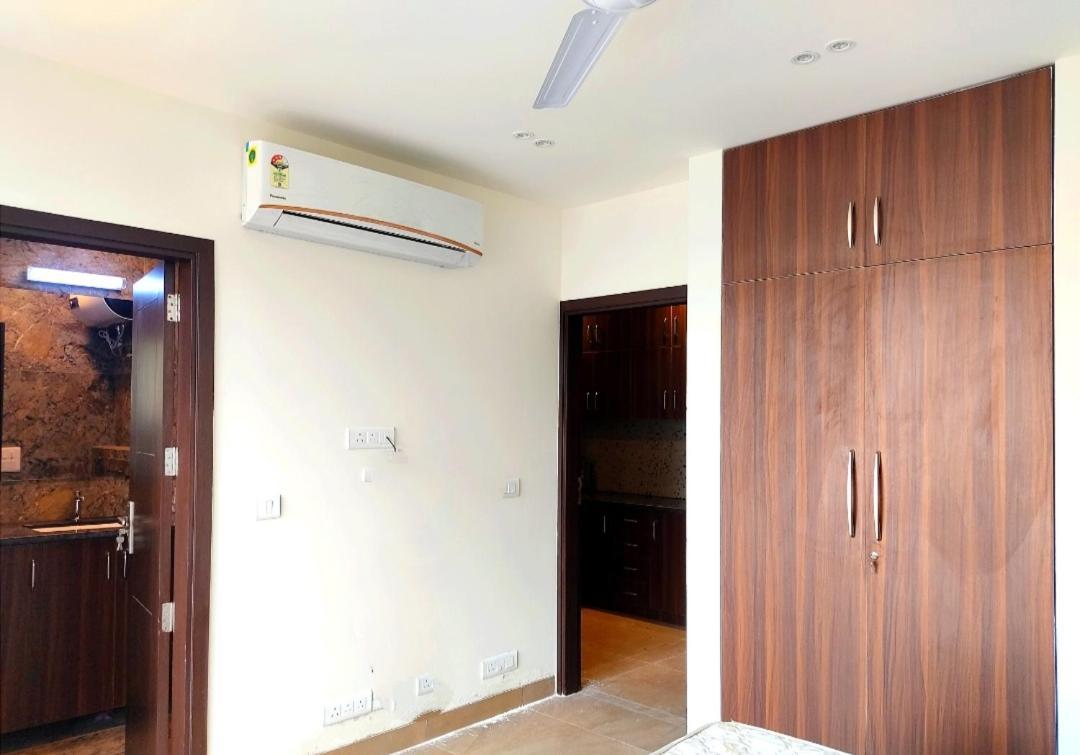 When In Gurgaon - Artemis Hospital 1 Min Walk, Fortis & Medanta 4 Mins Drive Zewnętrze zdjęcie