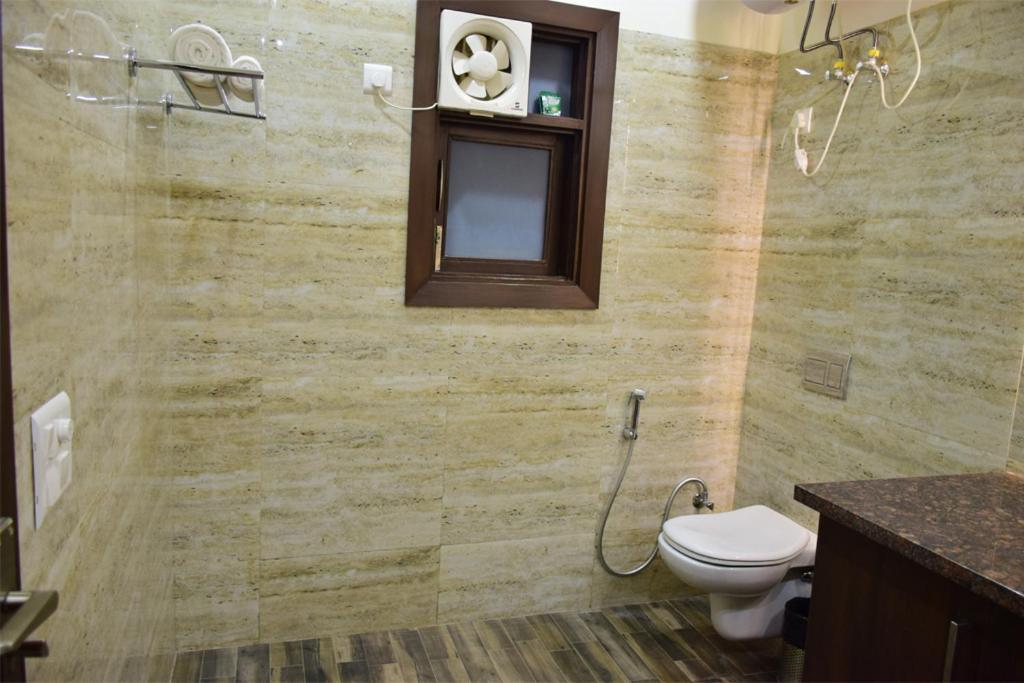 When In Gurgaon - Artemis Hospital 1 Min Walk, Fortis & Medanta 4 Mins Drive Zewnętrze zdjęcie